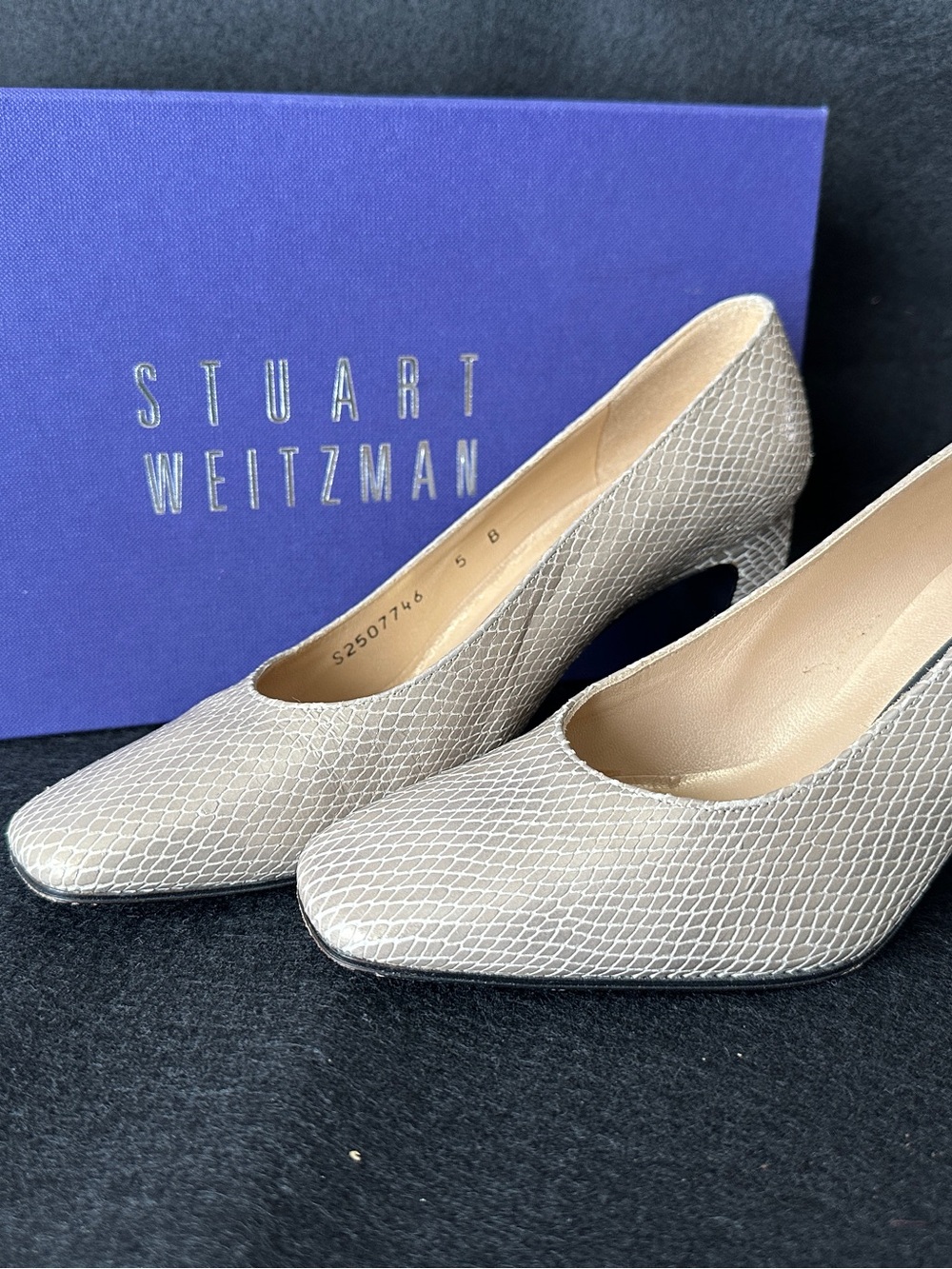 Stuart Weitzman Taupe Snake-Embossed Pumps size 5 B